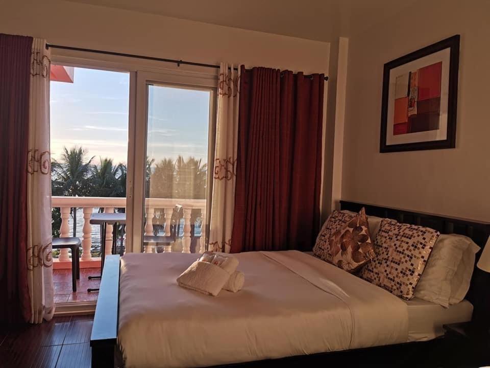Amboy Hometel Баско Екстериор снимка